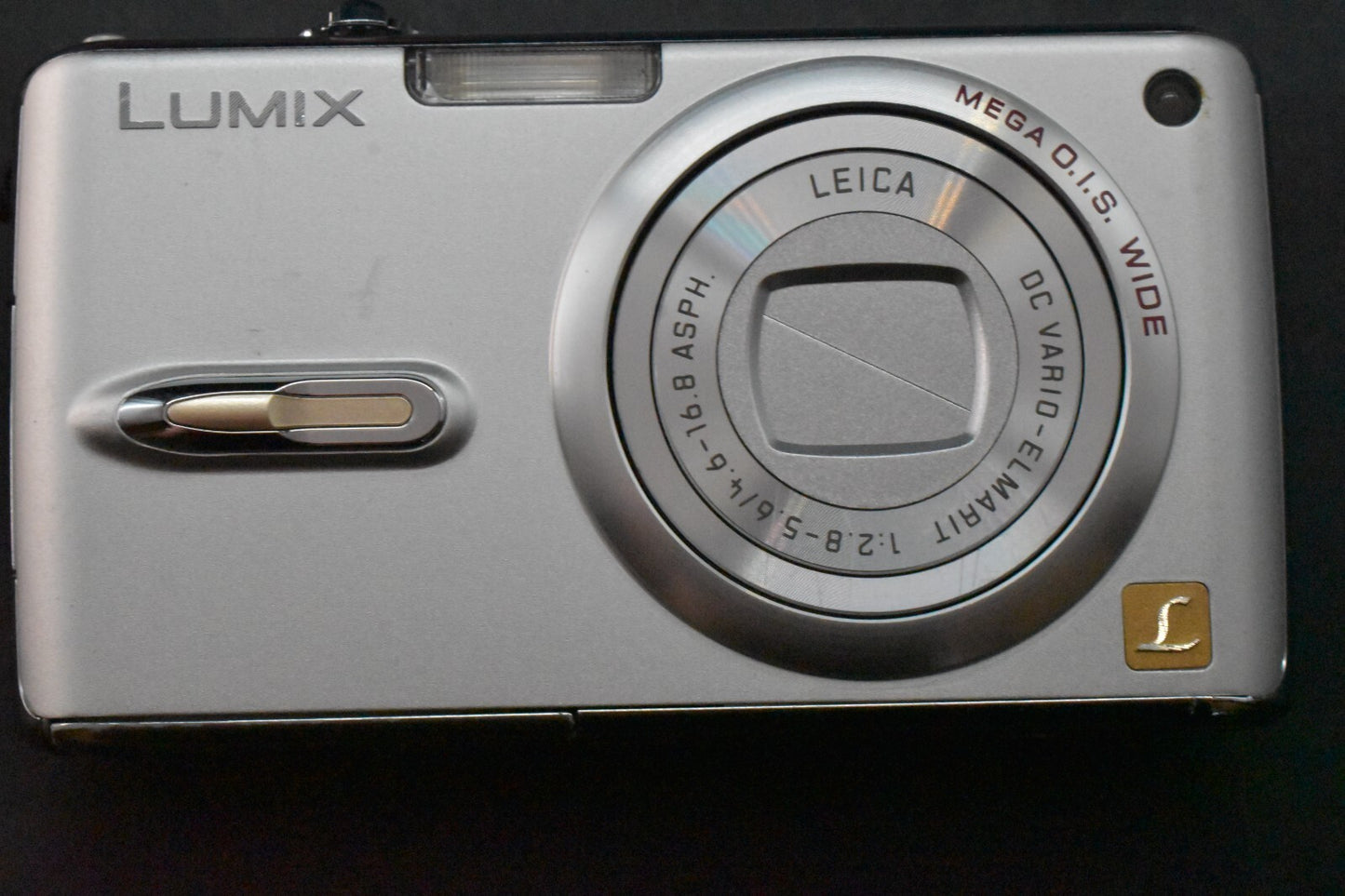 [1 Yr Warranty] Panasonic Lumix DMC-FX07 Compact Digital Camera Silver 6431