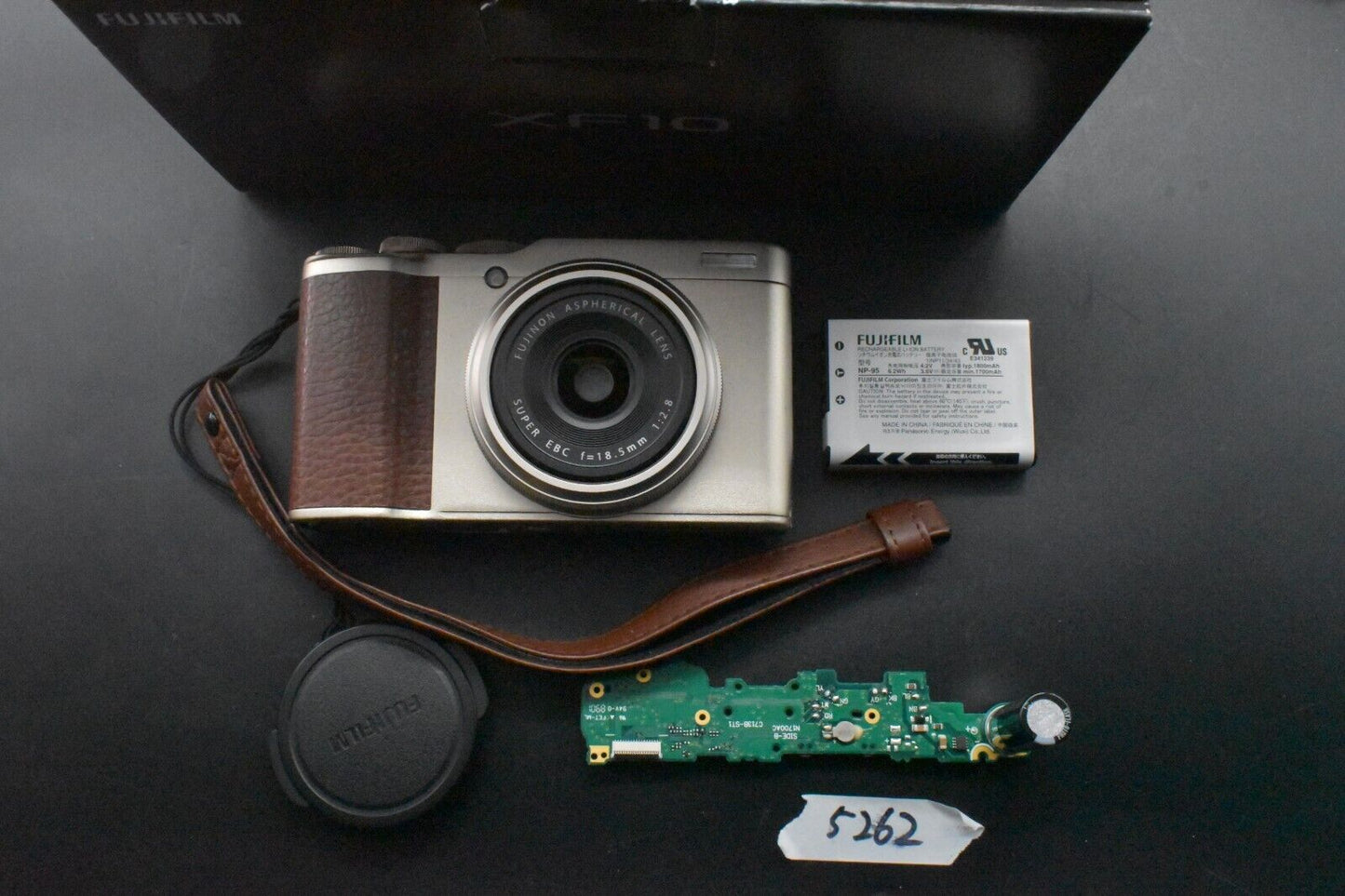 Fujifilm Fuji XF10 XF-10 Gold Compact Digital Camera JAPAN [NEAR MINT] #5262