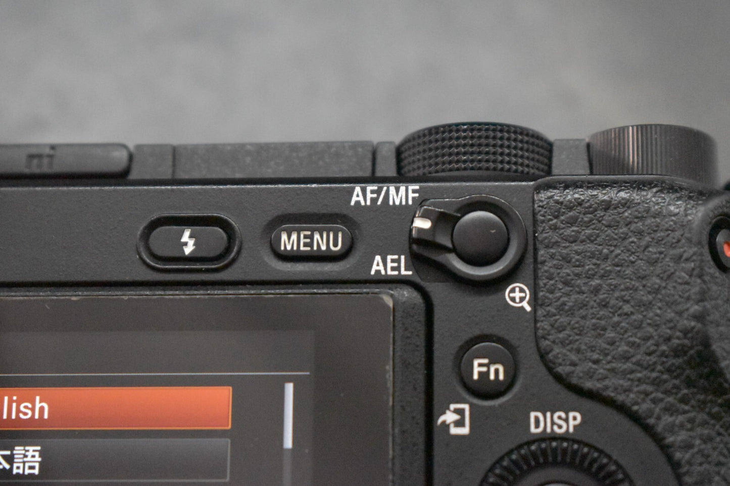 [1 Yr Warranty] Sony Alpha A6400 Mirrorless Digital Camera with lens Black 6590
