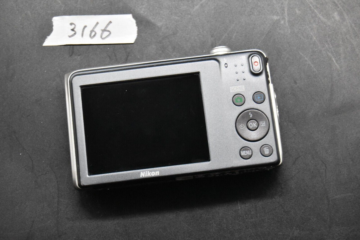 Nikon Coolpix S3600 Silver 20.1MP Compact Digital Camera Japan 【NEAR MINT】 #3166