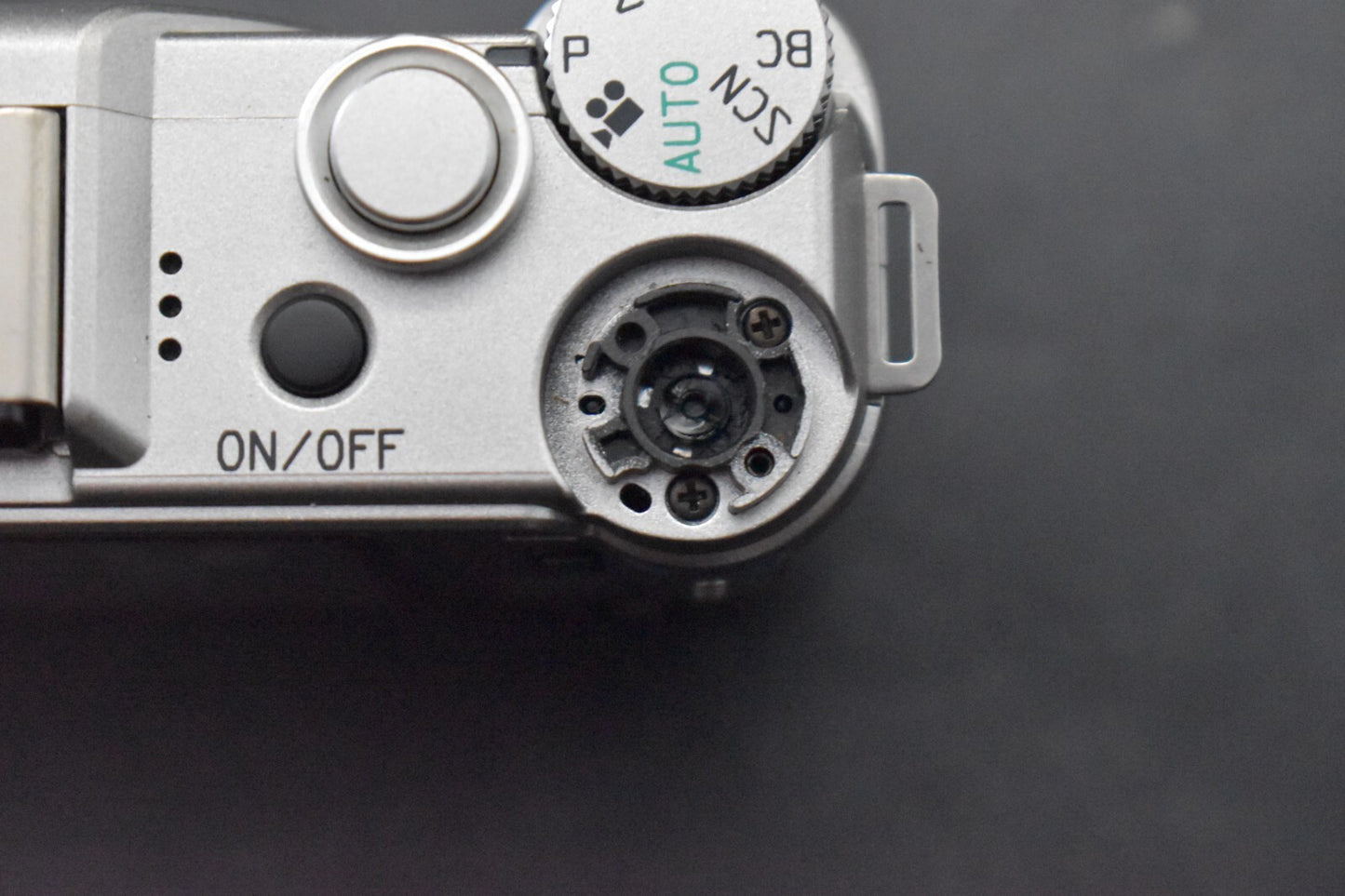 [1 Yr warranty] Pentax Q7 Silver Digital Mirrorless camera with Lens 6285