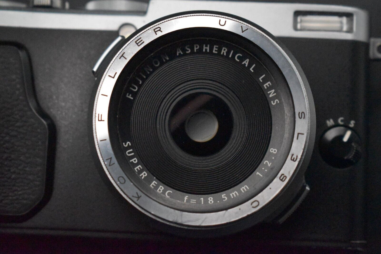 LEGGERE! Fujifilm Fuji X70 16.3MP Fotocamera digitale compatta argento [N...