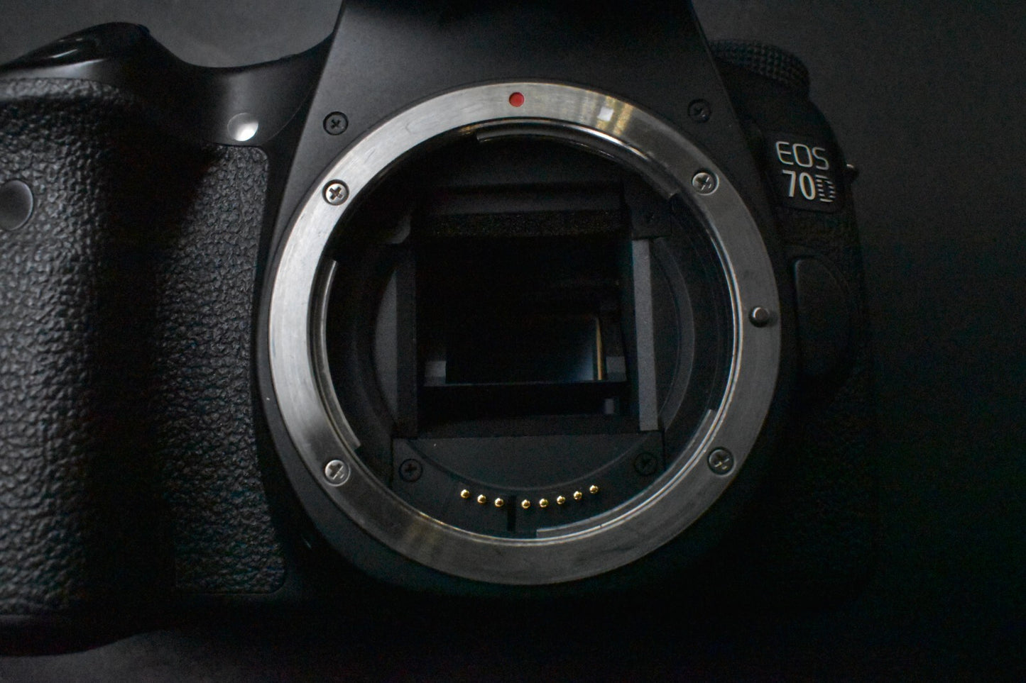 [1 Yr warranty] Canon EOS 70D DSLR Digital SLR Video Camera Body 6449