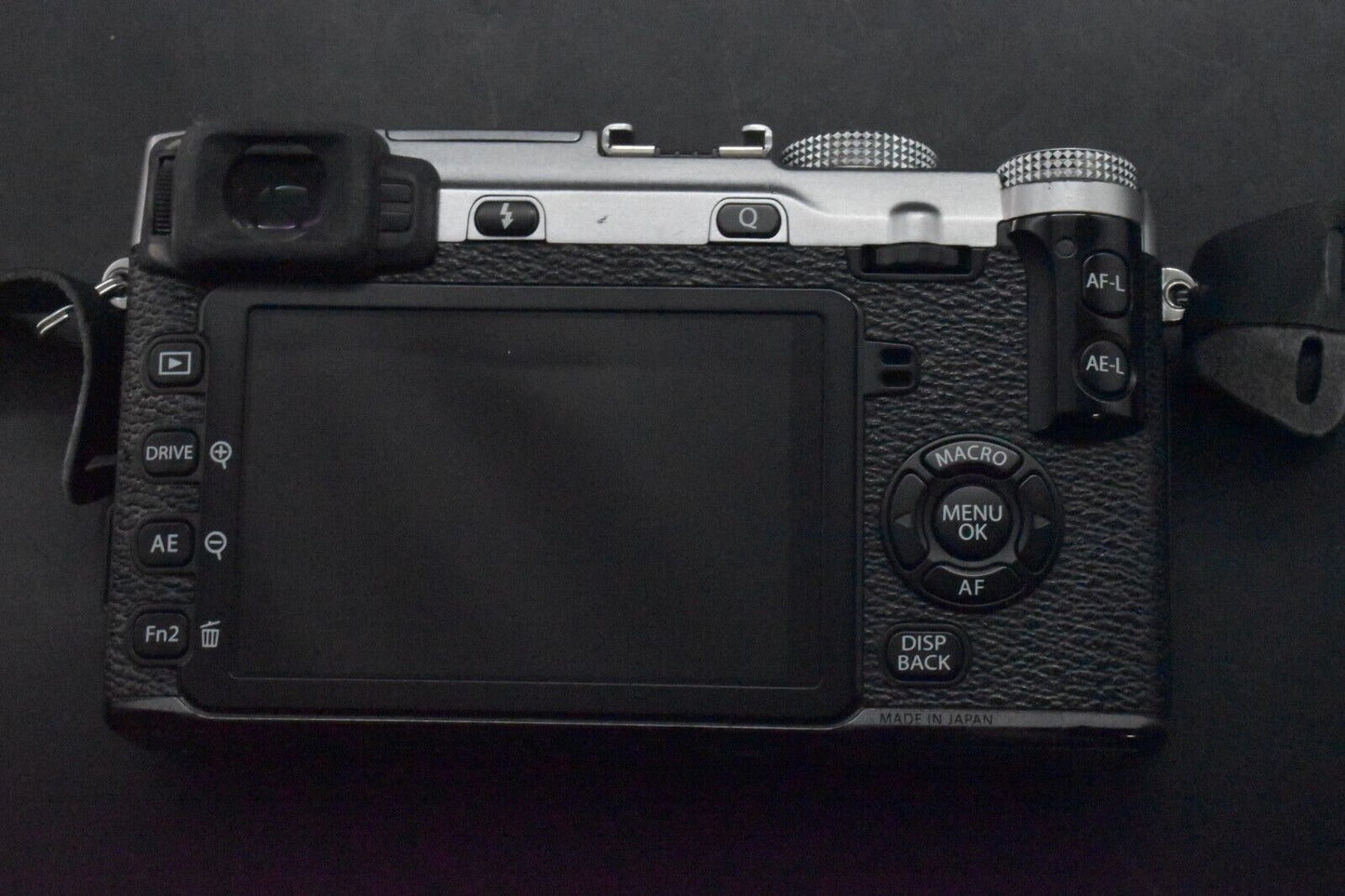 Fotocamera digitale mirrorless Fujifilm Fuji X-E2 argento usata [QUASI NUOVA]...