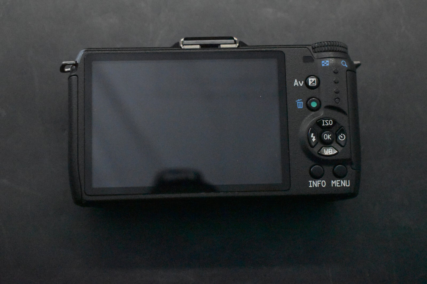[1 Yr warranty] PENTAX Q10 Mirrorless Digital Camera Black with Lens 6219