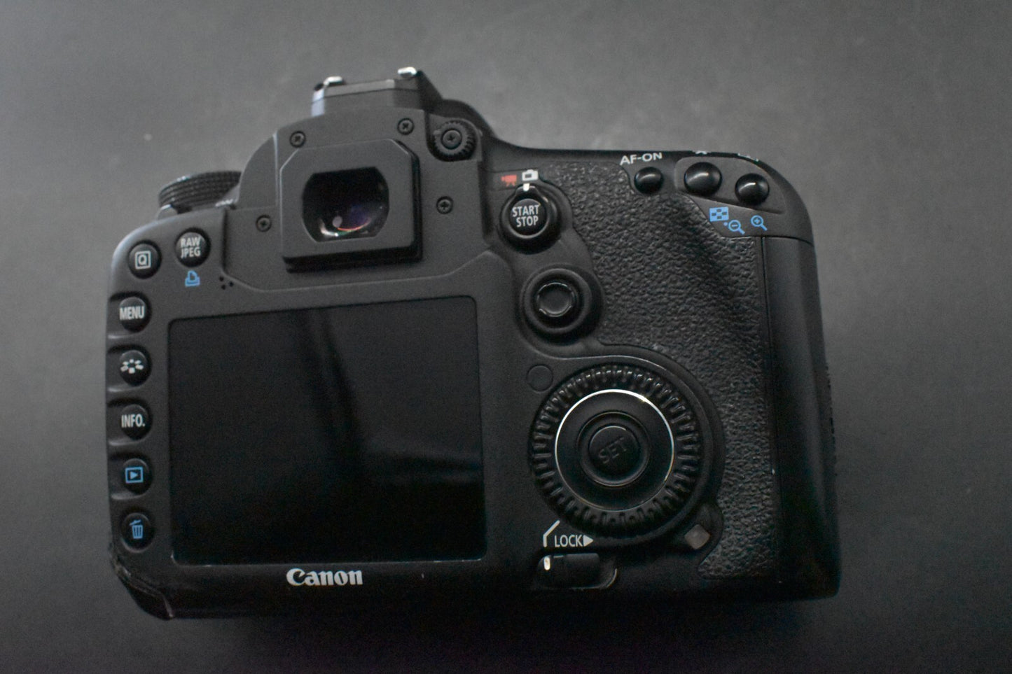 [1 Yr warranty] Canon EOS 7D DSLR Digital Professional Camera From Japan 6450