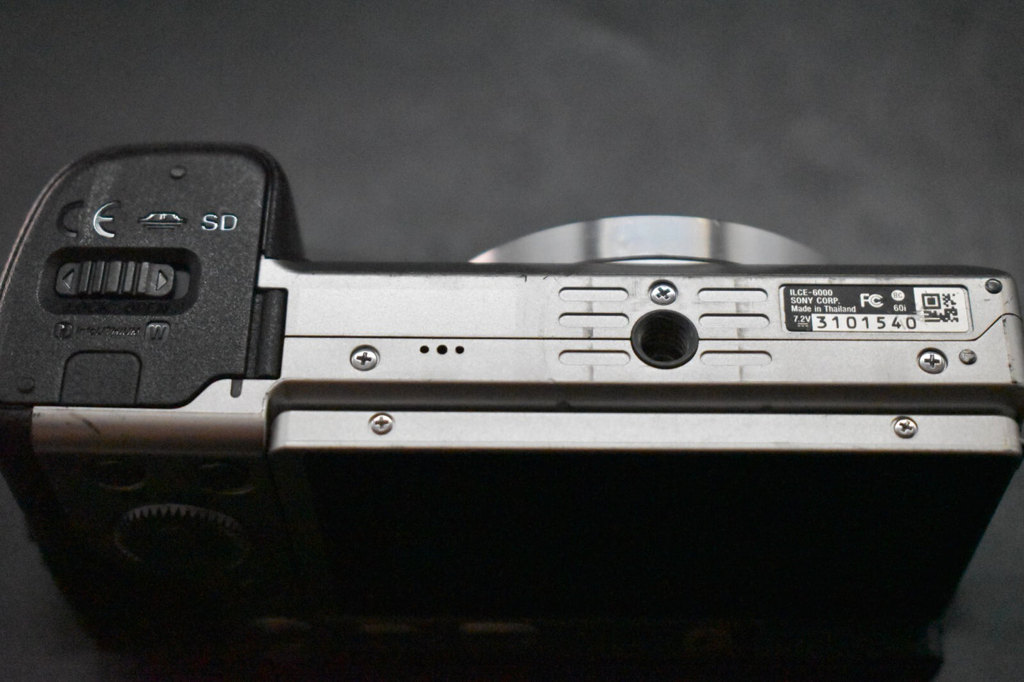 [1 Yr warranty] Sony a6000 Digital Mirrorless Camera with Lens Silver 6620