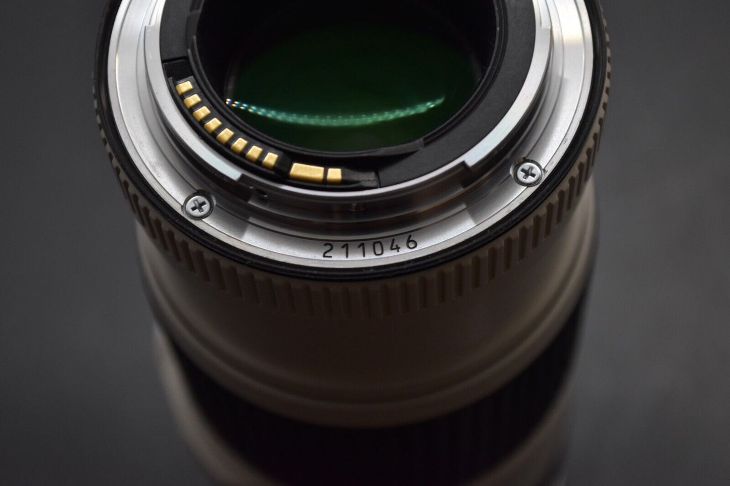 Canon EF 70-200mm F/4 L IS USM Telephoto Lens From JAPAN [TOP MINT] 3668