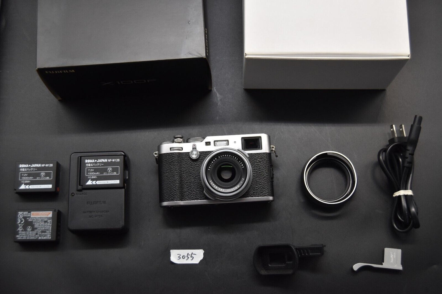 Fujifilm X100F 24.3MP Digital Camera Silver From JAPAN【ALMOST MINT SC...