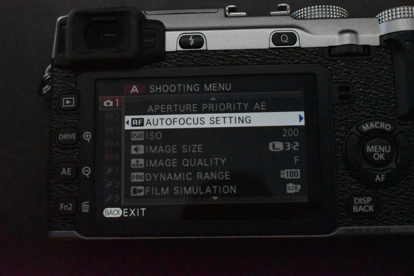 [1 Yr warranty] Fujifilm Fuji X-E2 Mirrorless Digital Camera Silver  Used 6222