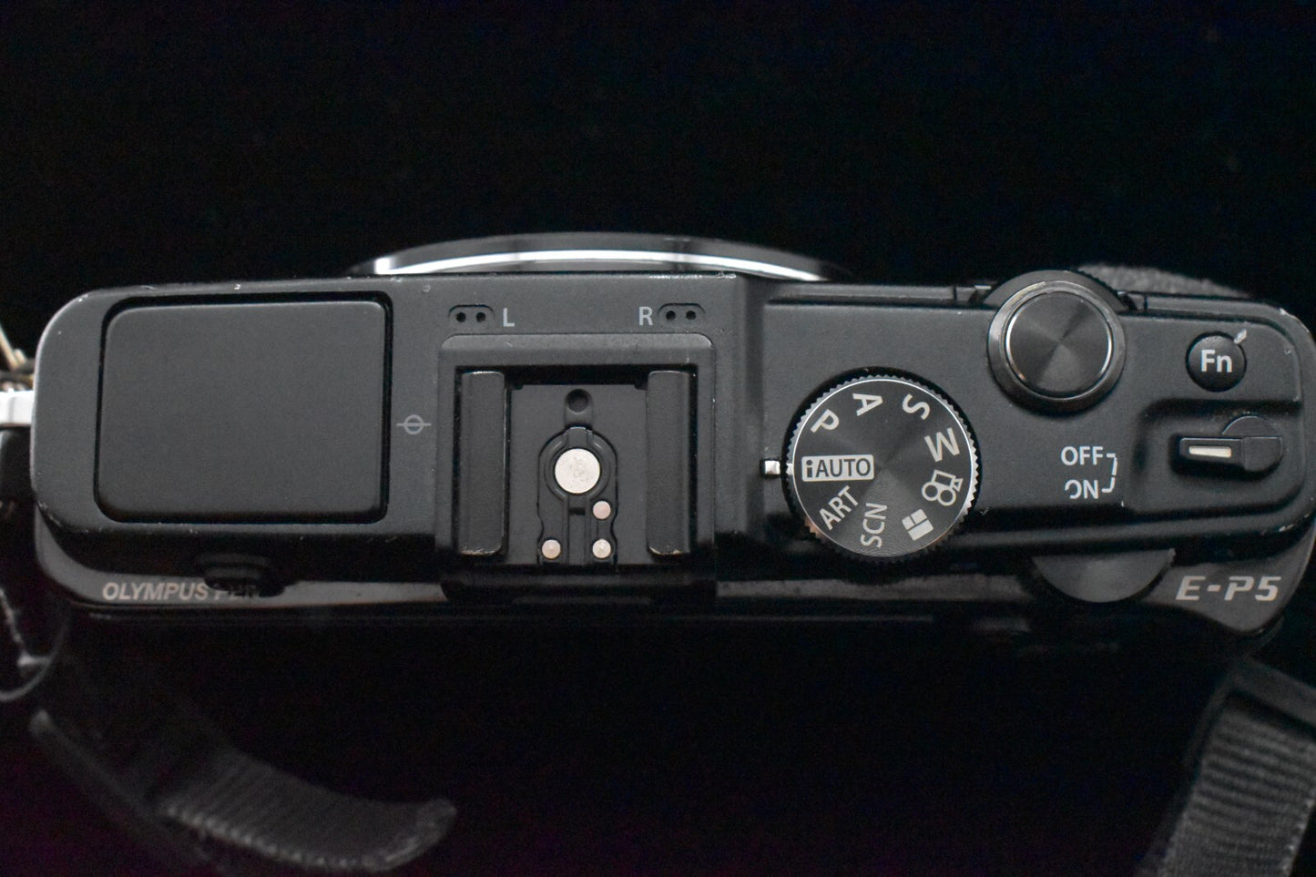 [1 Yr warranty] Olympus PEN E-P5 Black Body Wifi Digital Camera Japan 6724