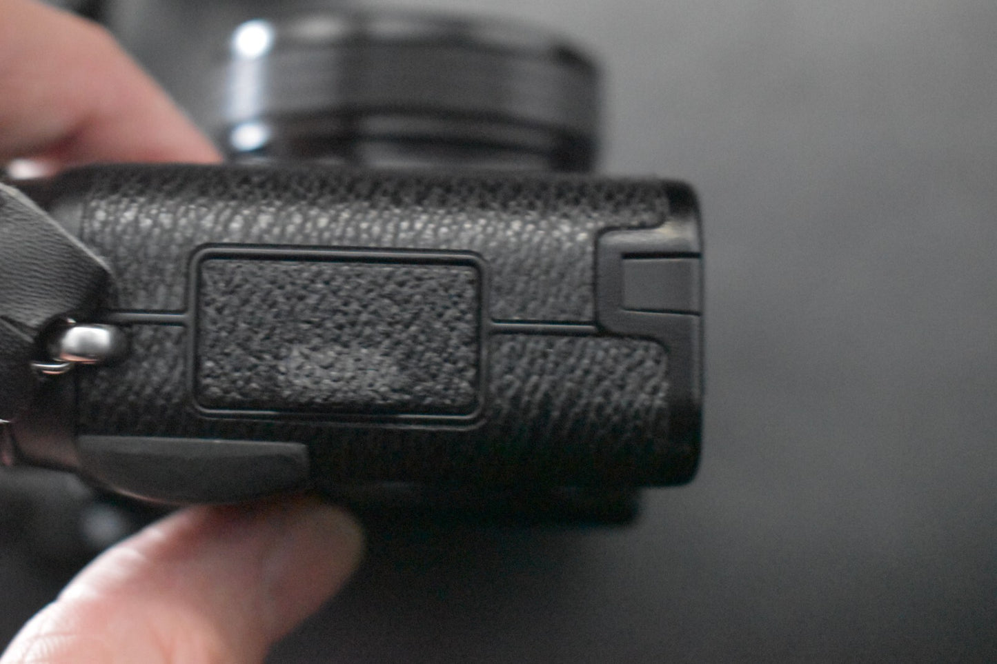 [1 Yr Warranty] Fujifilm X10 Black pPoint and Shoot Compact Digital Camera 6284