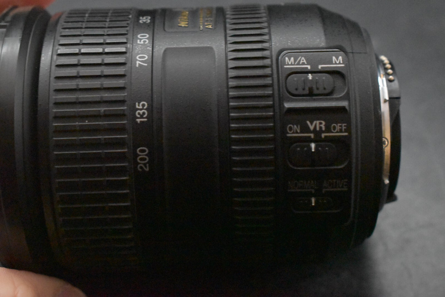 [1 Yr warranty] Nikon AF-S DX NIKKOR 18-200mm f/3.5-5.6 G ED VR II Lens 6141