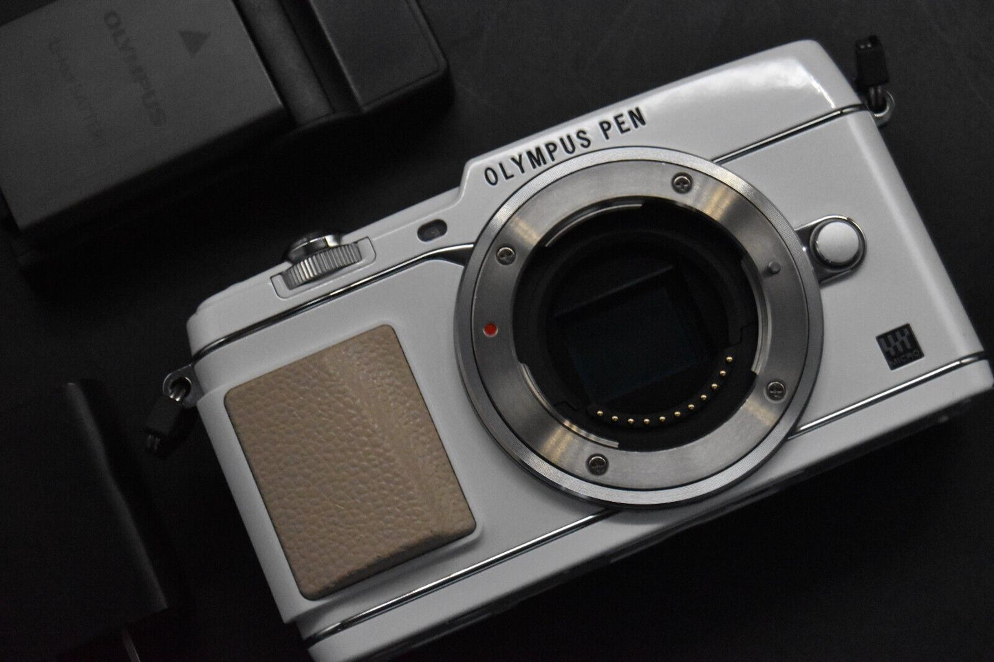 Olympus PEN E-P5 White Body  From JAPAN 【ALMOST MINT SC 534】 #2971