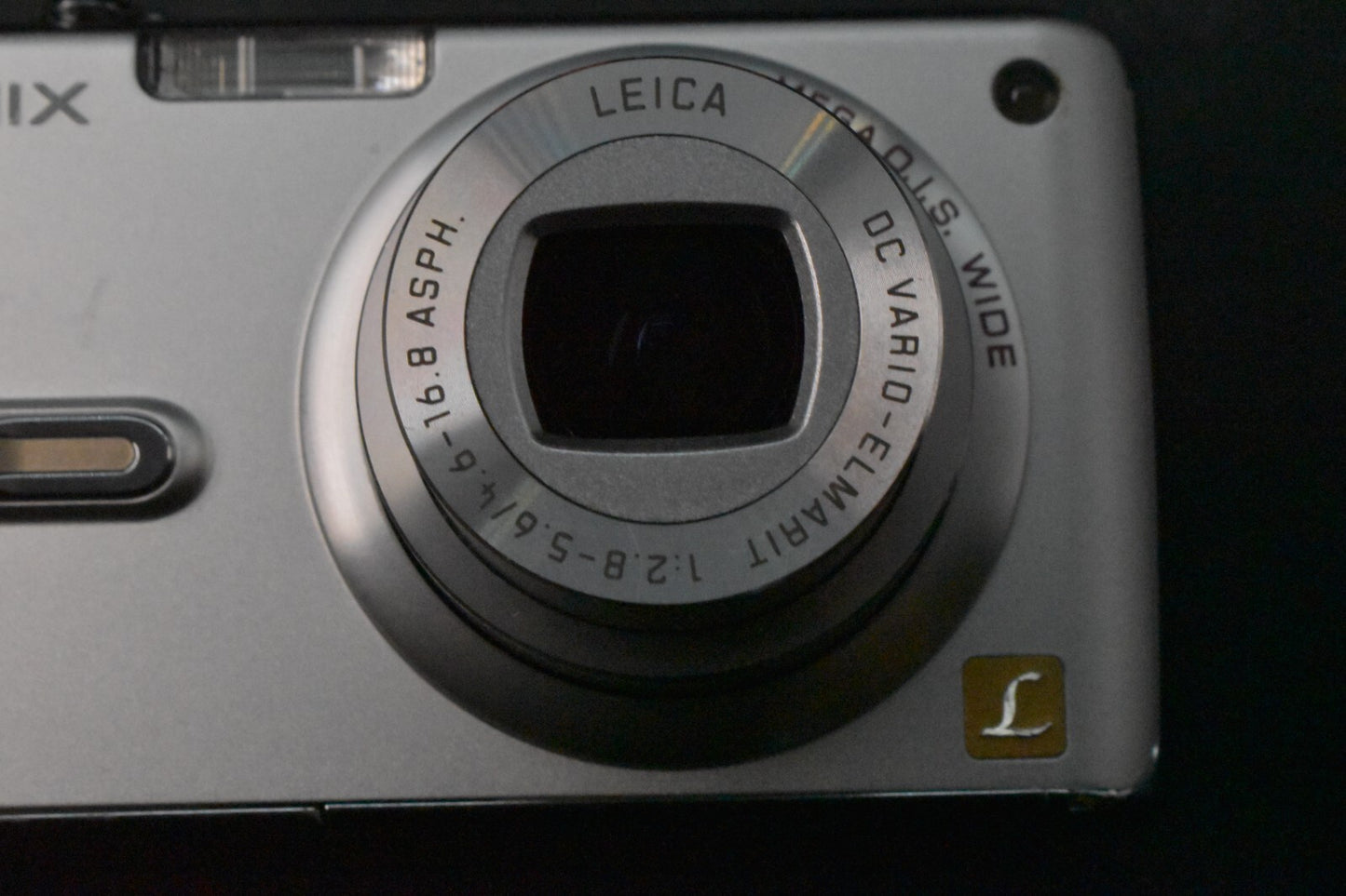 [1 Yr Warranty] Panasonic Lumix DMC-FX07 Compact Digital Camera Silver 6431