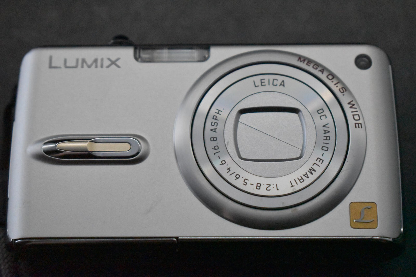 [1 Yr Warranty] Panasonic Lumix DMC-FX07 Compact Digital Camera Silver 6438