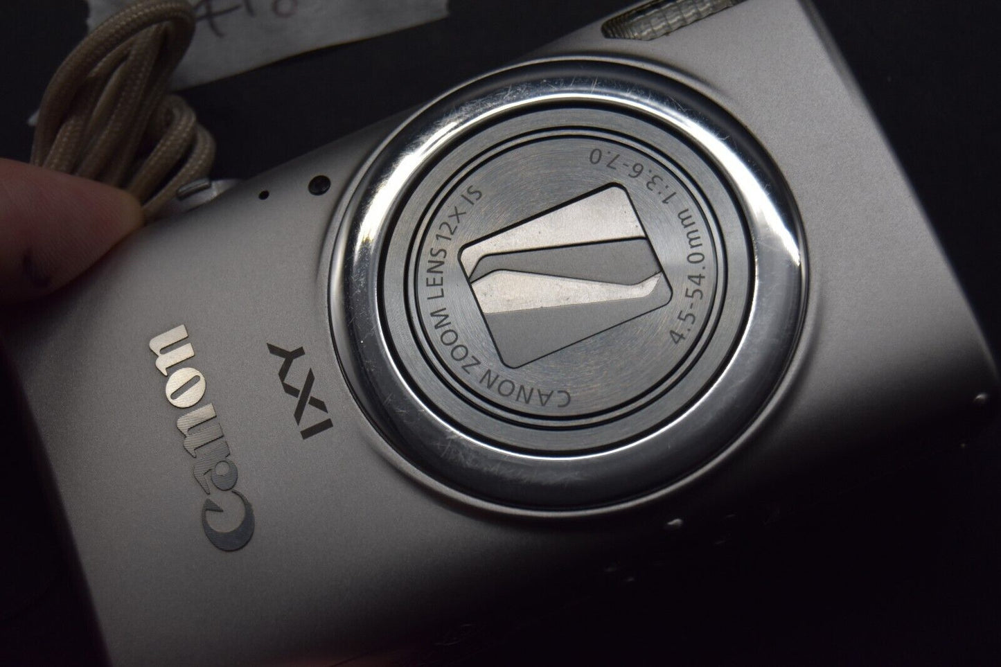 Canon IXY 630 Powershot Silver Fotocamera digitale zoom 12x dal GIAPPONE...