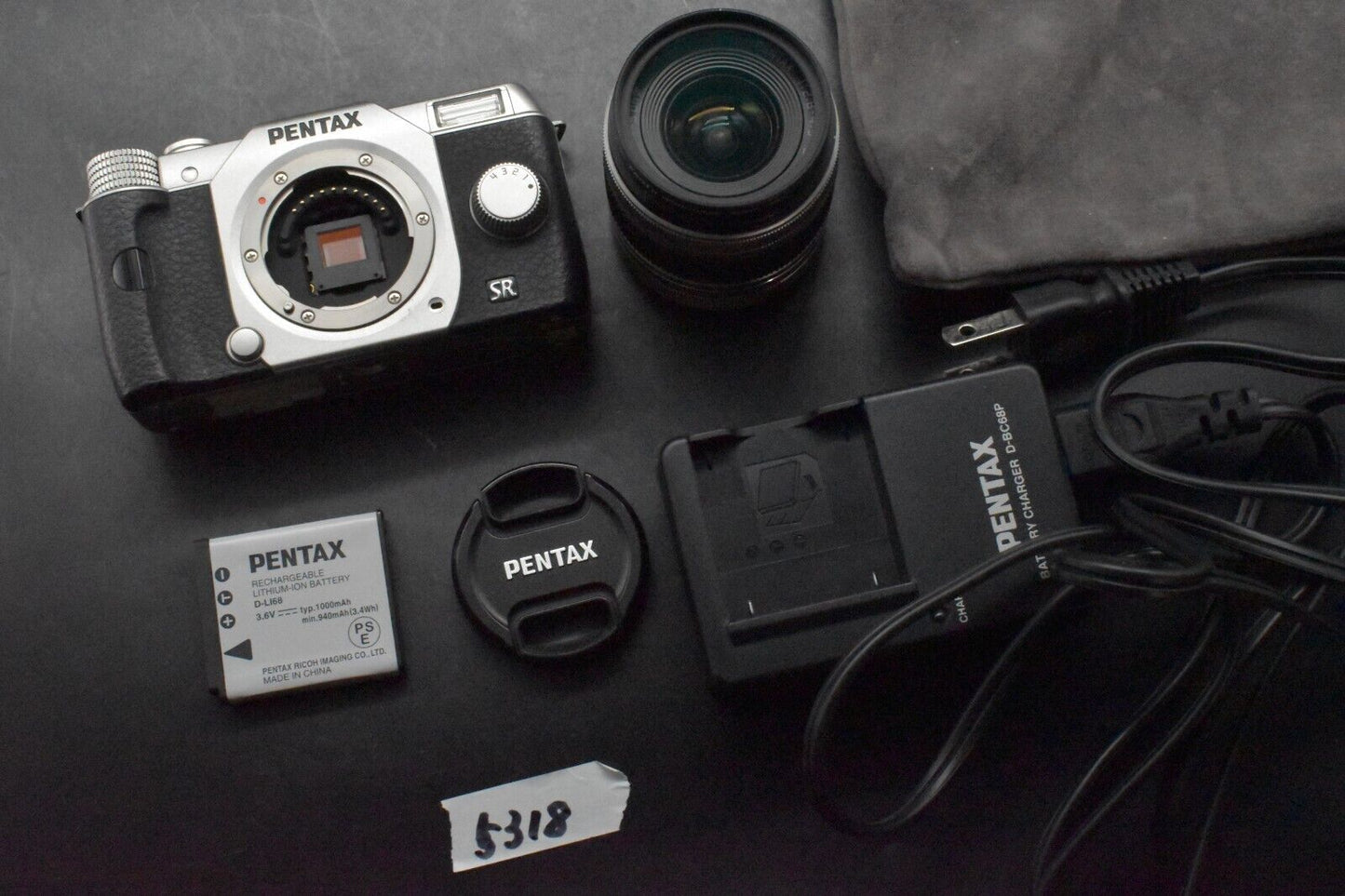 PENTAX Q10 Mirrorless Digital Camera Silver with Lens From Japan [MINT- SC1K]318