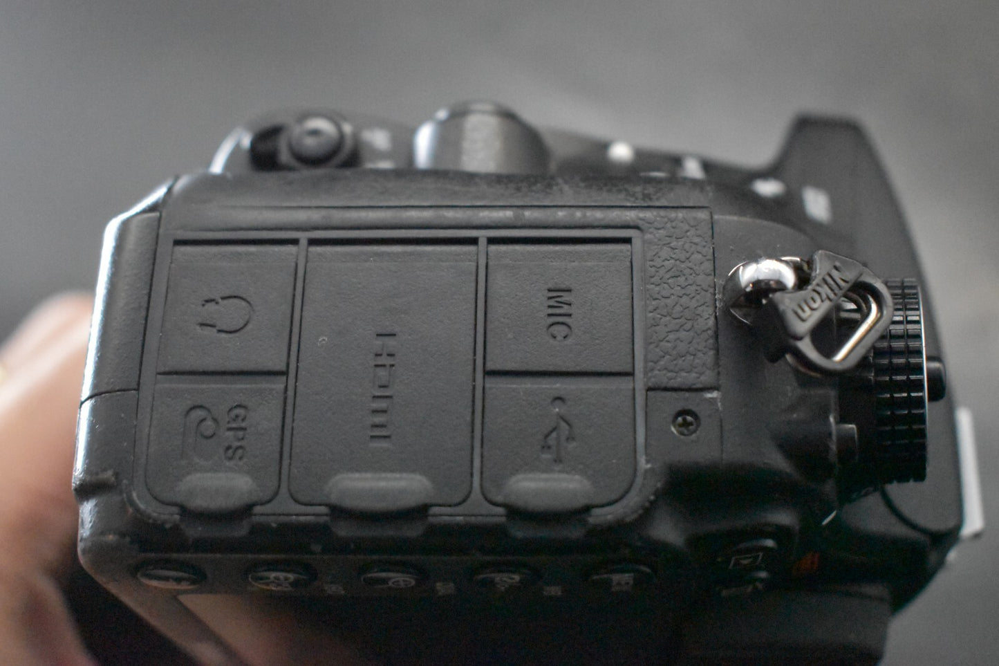 [1 Yr Warranty] Nikon D7100 24.1MP Digital SLR Camera Black Body  6635