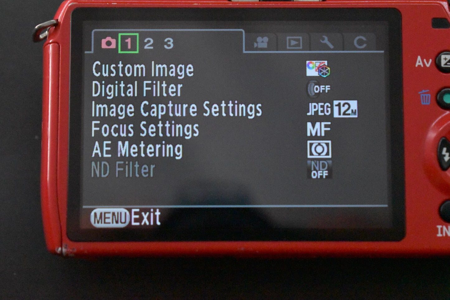 [1 Yr warranty] PENTAX Q10 Mirrorless Digital Camera Red with Lens 6215