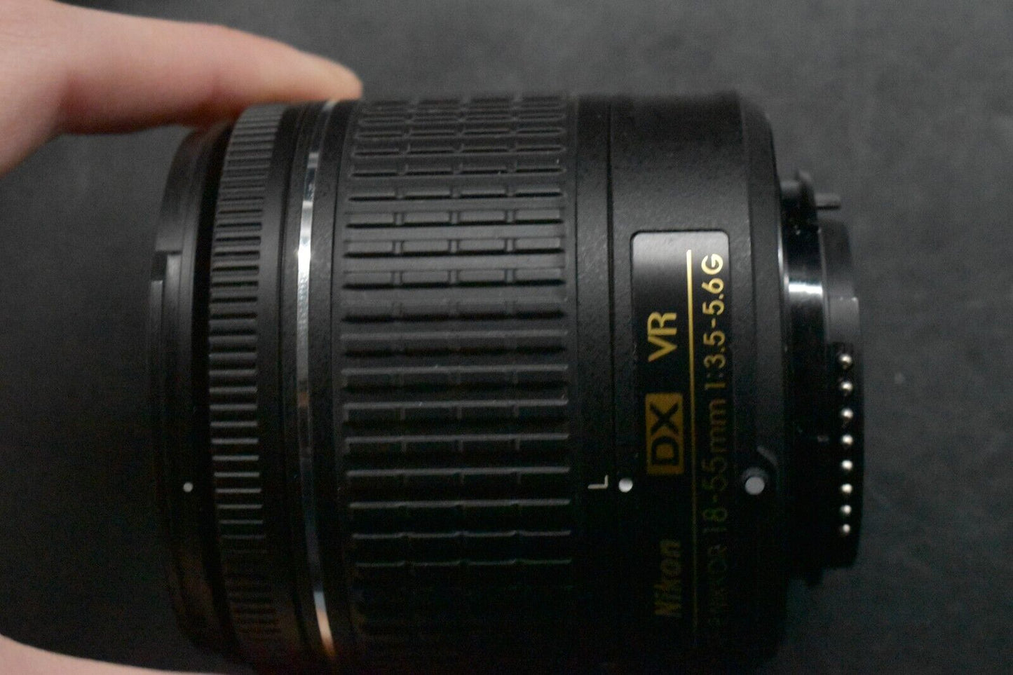 Appareil photo numérique 24,1 mégapixels Nikon D5200 boîtier noir avec 18-55 ...