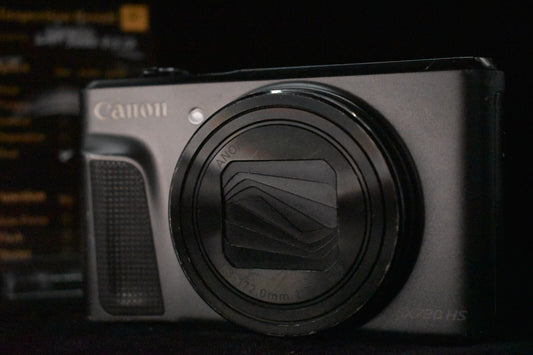 [1 Yr Warranty] Canon PowerShot SX720 HS 20.3MP Digital Camera Black Japan 6630