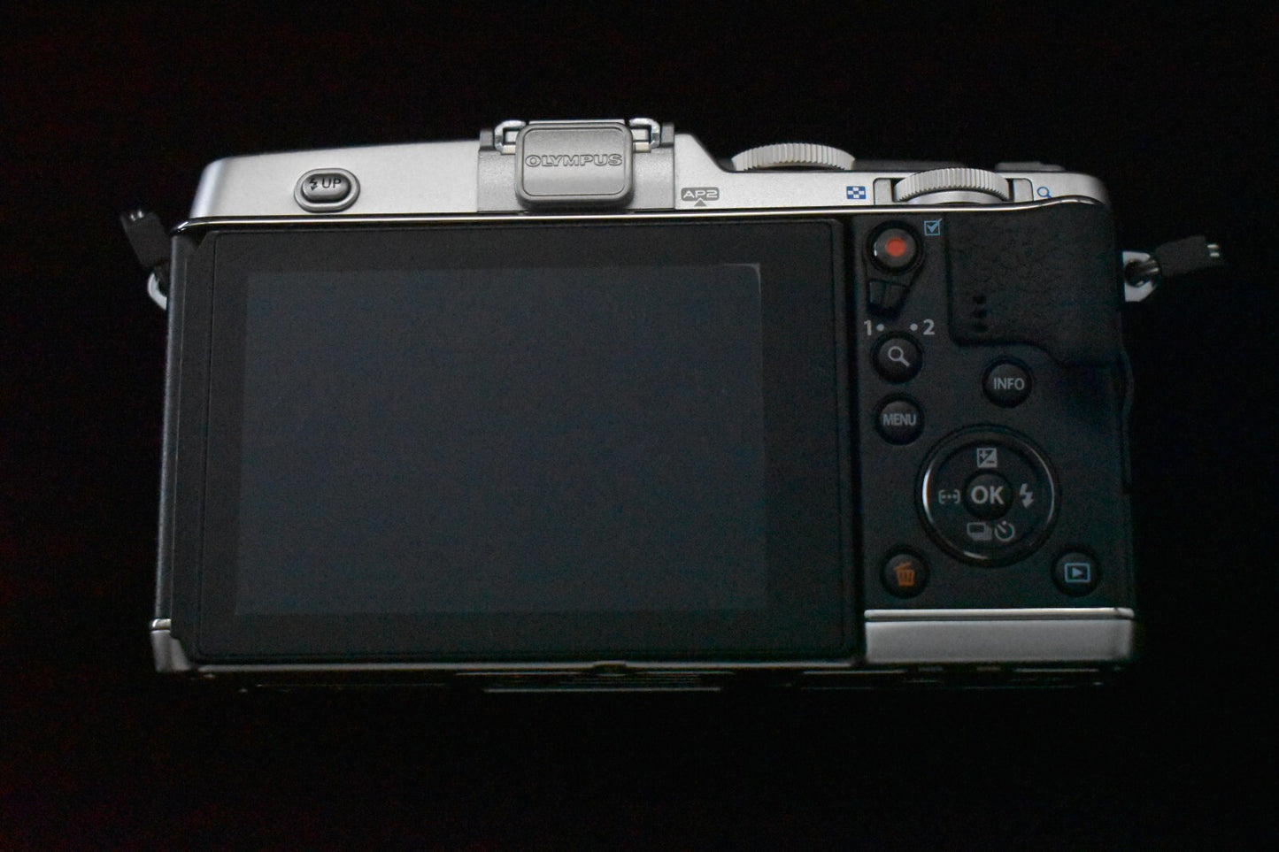 [1 Yr Warranty] Olympus PEN E-P5 Silver Body Wifi Digital Camera Japan 6794