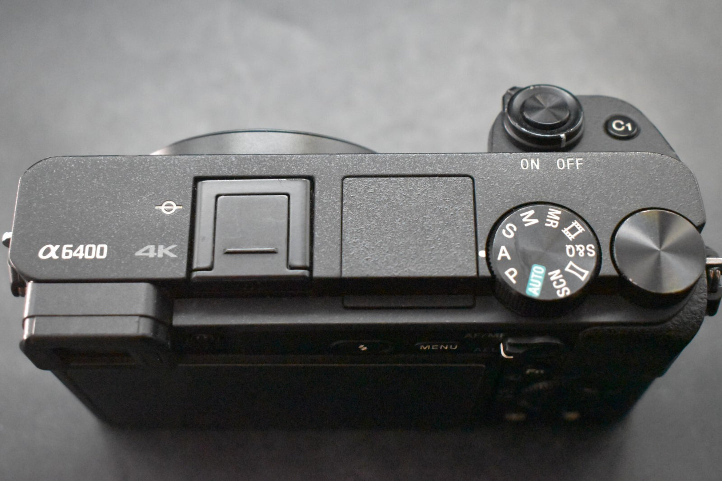 [1 Yr Warranty] Sony Alpha A6400 Mirrorless Digital Camera with lens Black 6590