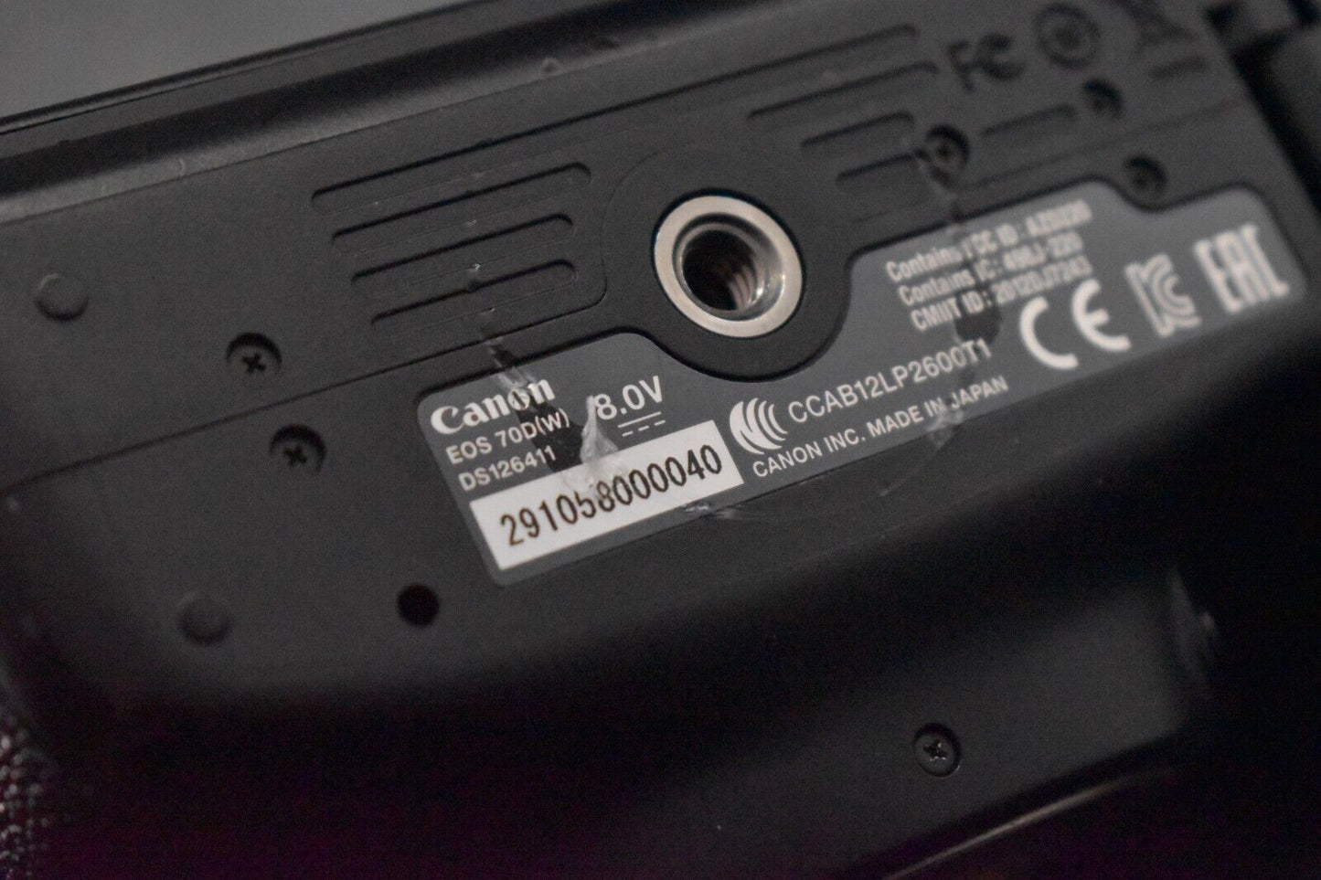Canon EOS 70D 20.2MP Digital SLR Camera Body JAPAN [ALMOST MINT SC 15%] #5401