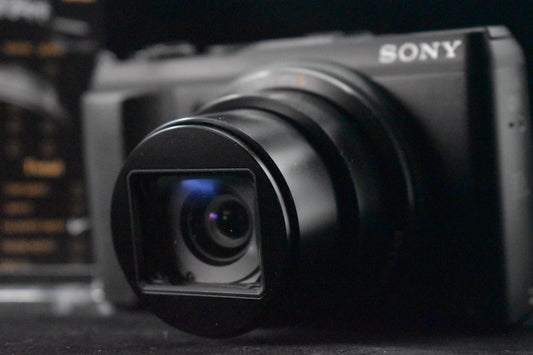 [1 Yr Warranty] SONY Cyber-Shot DSC-HX50V 20.4MP 30X Zoom Digital Camera 6070
