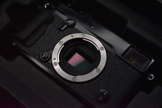 [1 Yr warranty] Fujifilm X-Pro2 Mirrorless Digital Professional Camera Body 5334