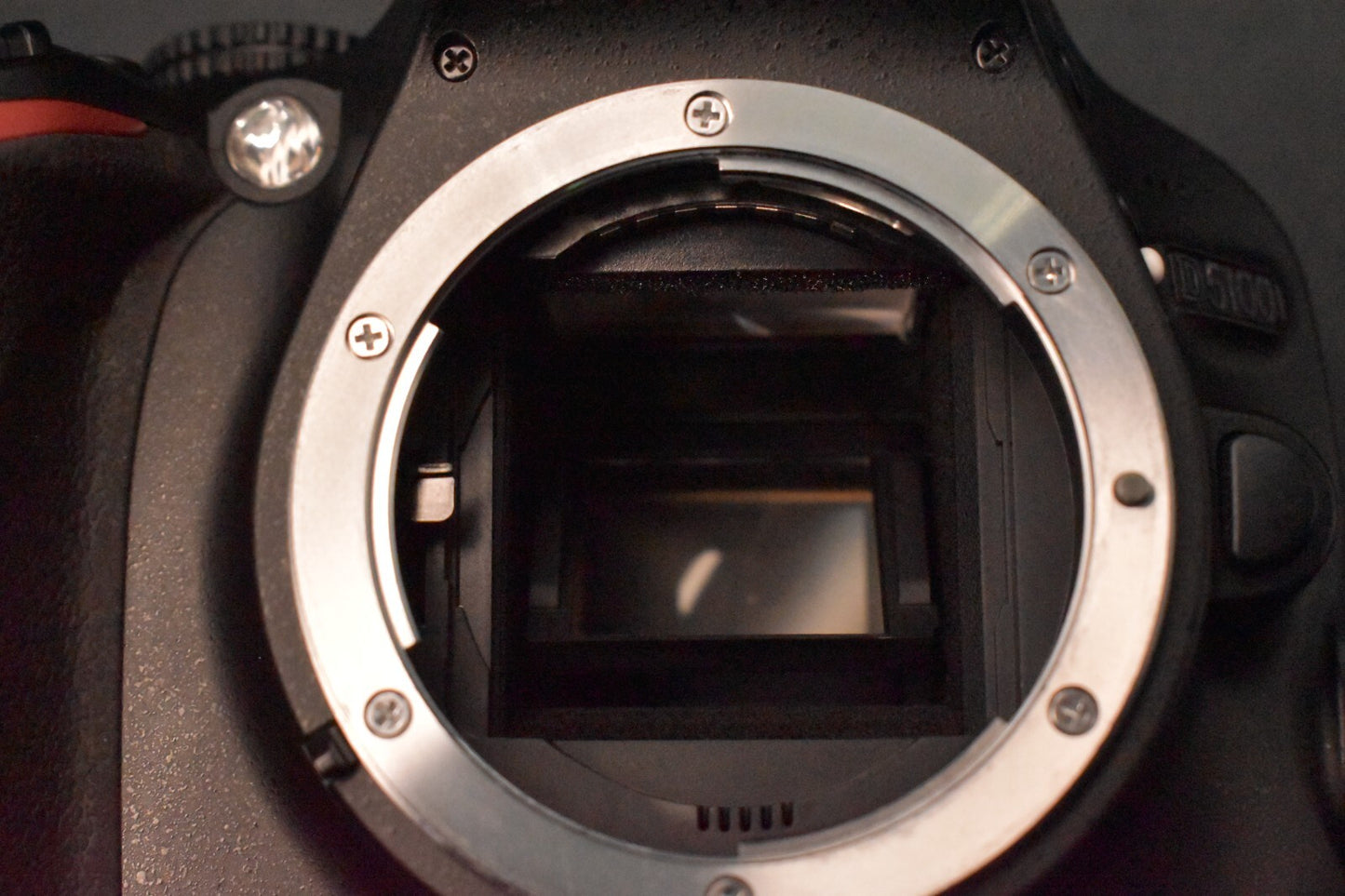 [1 Yr Warranty] Nikon D5100 16.2MP DSLR Digital Professional Camera w/ Lens 6333