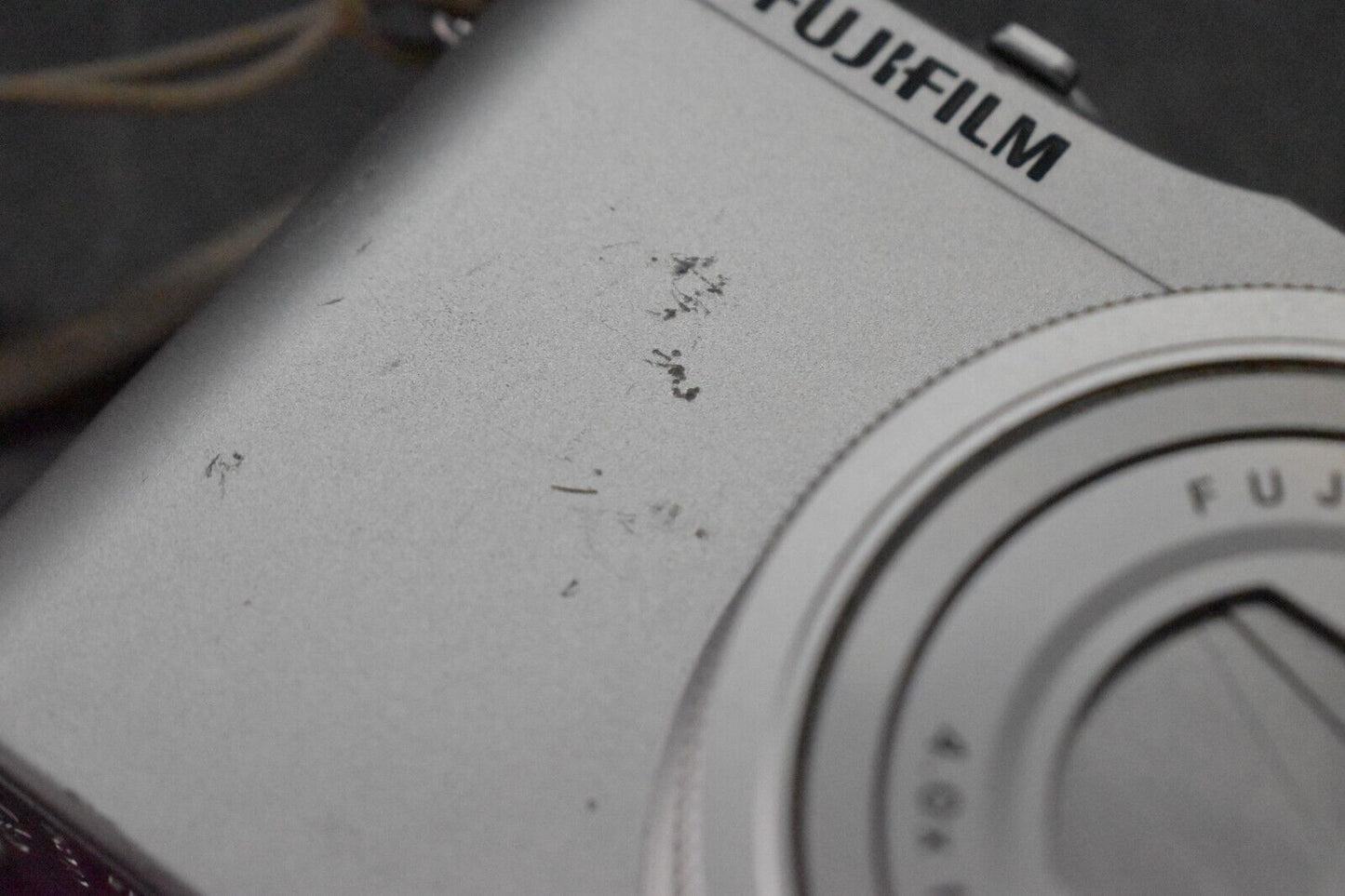 Fujifilm XQ1 X Series Compact Digital Camera Point and Shoot Silver [MINT-] 5458