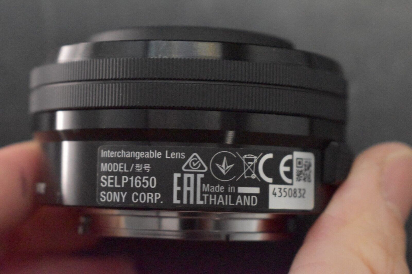 [1 anno di garanzia] Fotocamera digitale mirrorless Sony alpha a6000 con...
