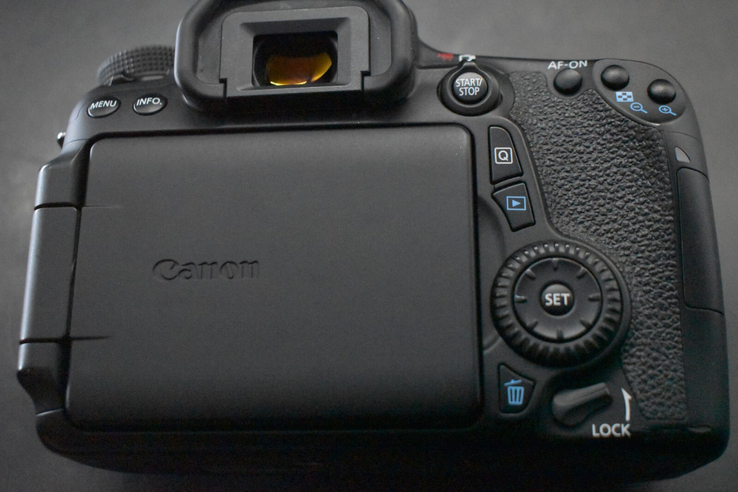 [1 Yr warranty] Canon EOS 70D DSLR Digital SLR Video Camera Body 6640