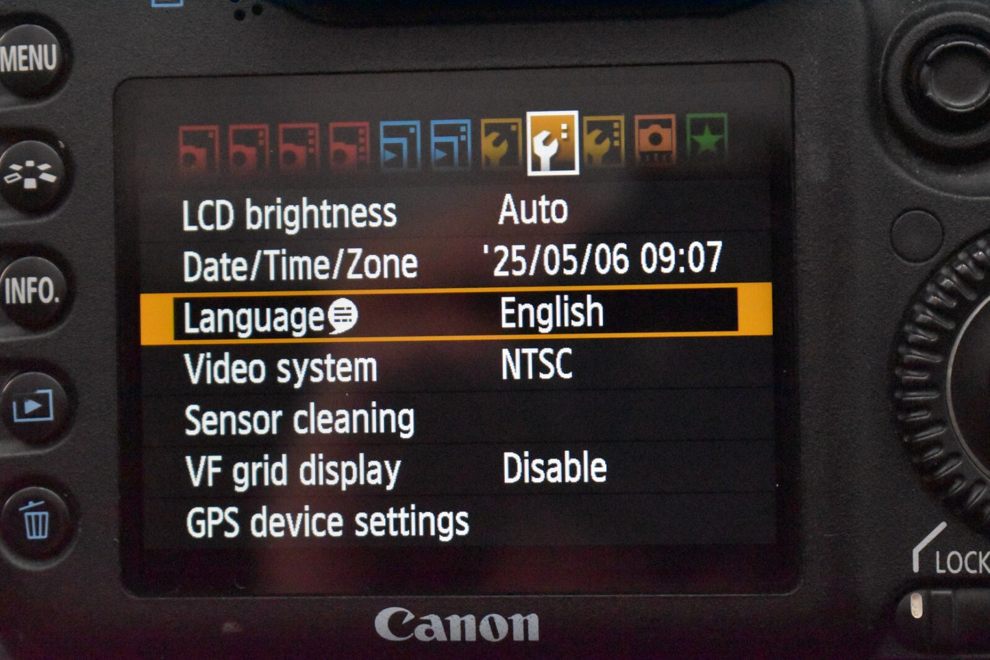 [1 Yr warranty] Canon EOS 7D DSLR Digital Professional Camera From Japan 6319