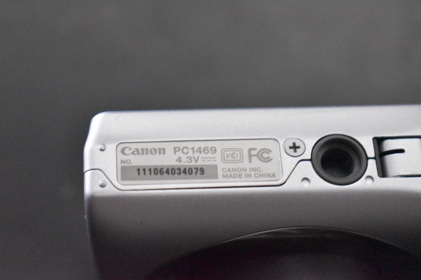 [1 Yr Warranty] Canon PowerShot IXY 200 ELPH 185 Digital Camera 8x Zoom 6039