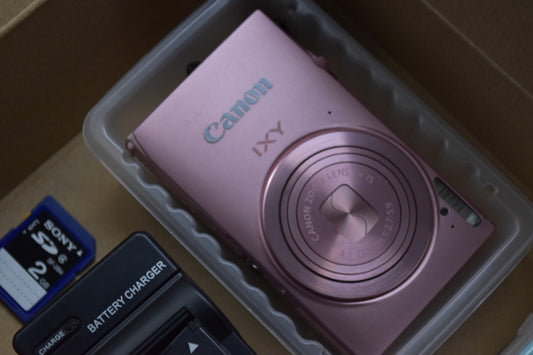 Canon IXY 420F PowerShot ELPH 320 HS IXUS 240 HS Pink From JAPAN [MINT-]  3538