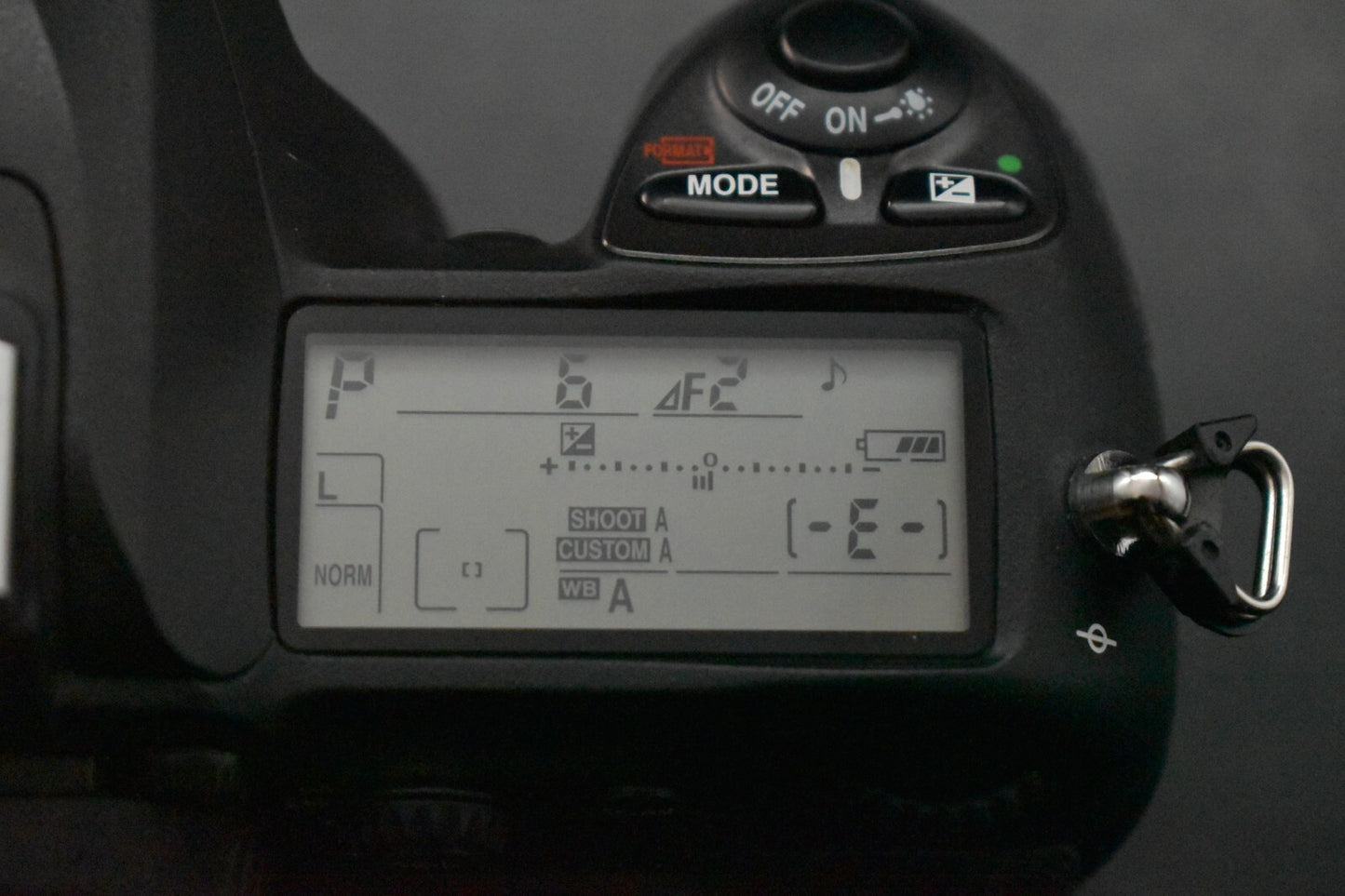 [1 Yr warranty] Nikon D200 10.2MP Digital SLR Camera Black Body Battery 6323